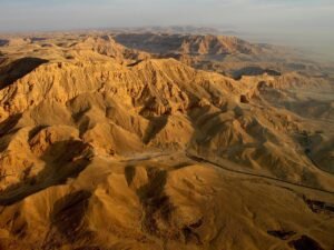 Habu Temple & Valley of the Queen Explore